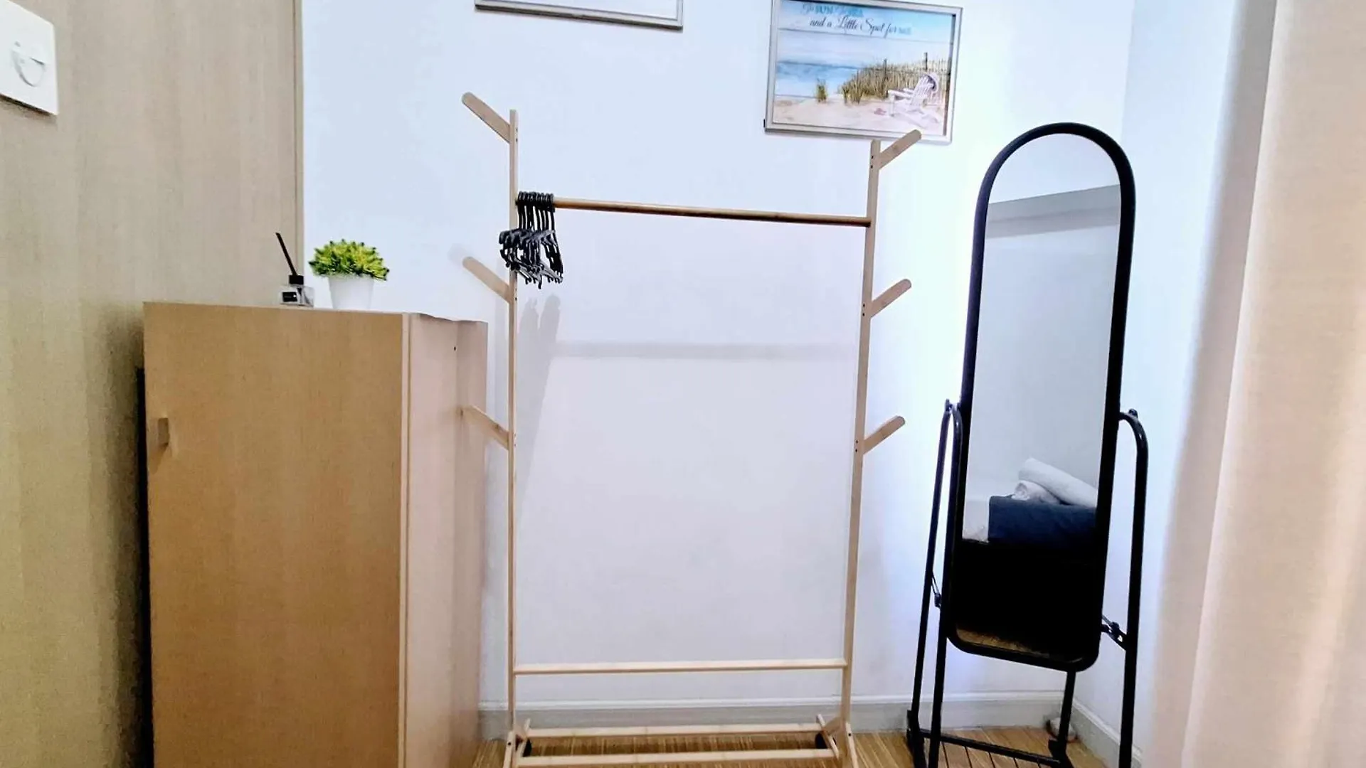 Bright And Cozy 1 Bedroom With Balcony Pool View And Wifi In Grace Residences Manila Apartment