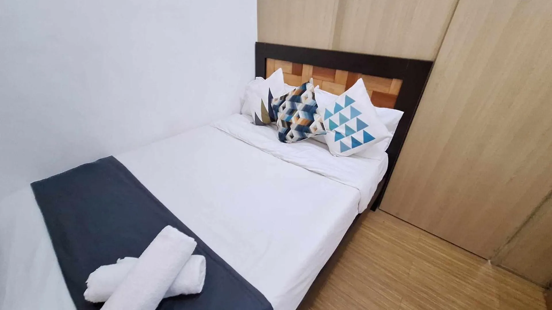 Apartment Bright And Cozy 1 Bedroom With Balcony Pool View And Wifi In Grace Residences Manila